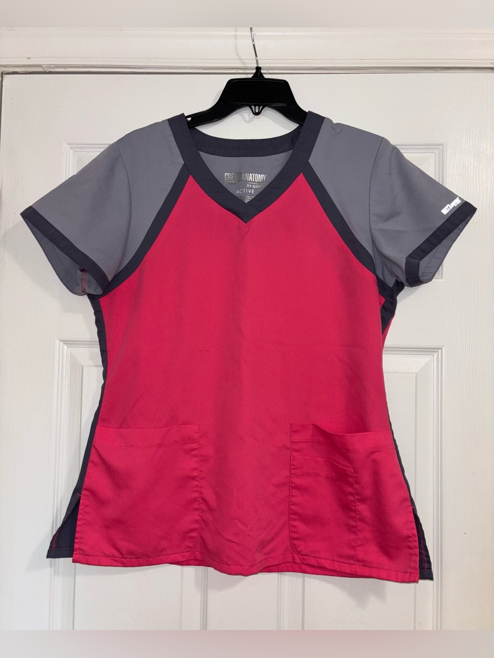 Grey’s Anatomy Active Scrub Top Size Medium